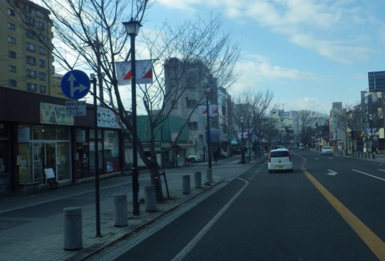 小山市　街灯フラッグ